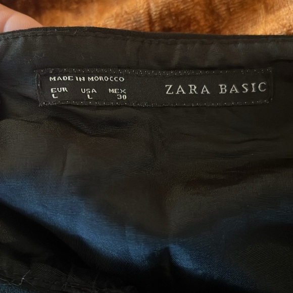 Black basic skirt - Picture 2 of 2